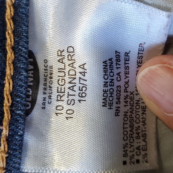 Old Navy Sweetheart woman's jeans. Size 10 regular. Good used condition. - Picture 6 of 7